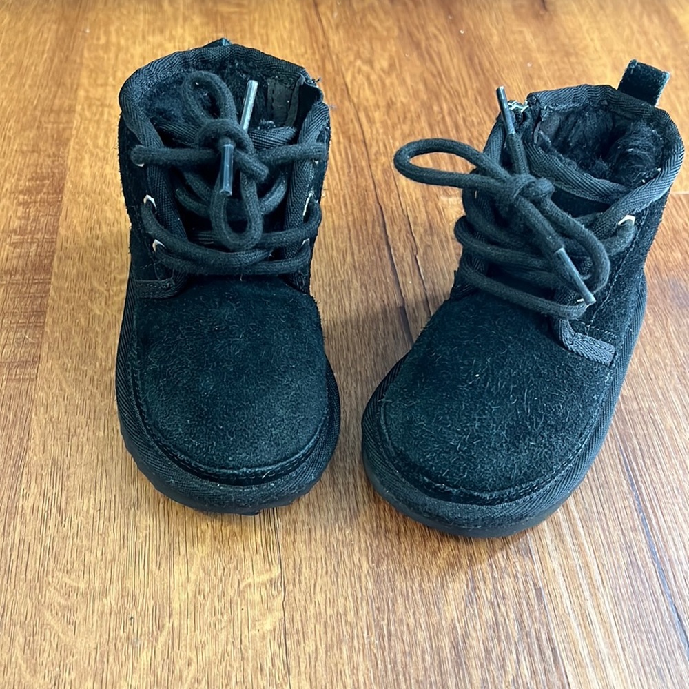 Neumel II Boot size 6(toddler)